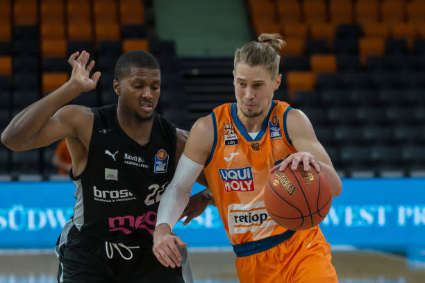 的表现及其 的表现及其