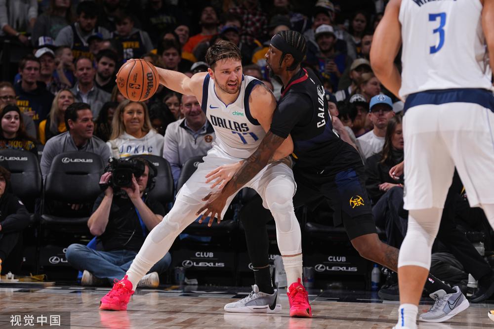 互有攻守 互有攻守